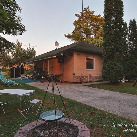 Dunakanyar, Szentendrei Sziget Szamoca Vendeghaz Horany Telen Nyaron Szigetmonostor Exterior foto