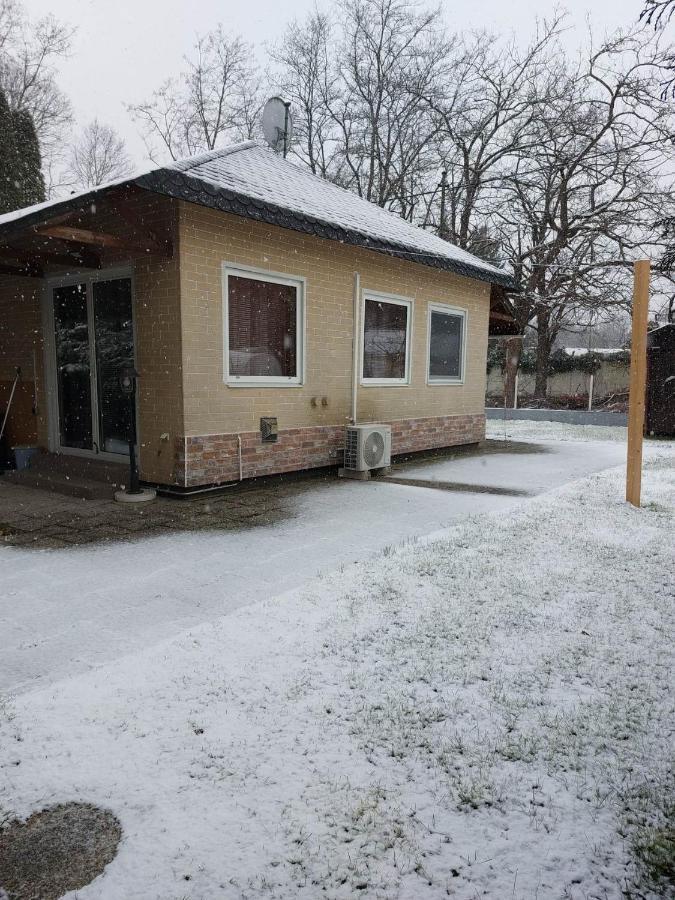 Dunakanyar, Szentendrei Sziget Szamoca Vendeghaz Horany Telen Nyaron Szigetmonostor Exterior foto
