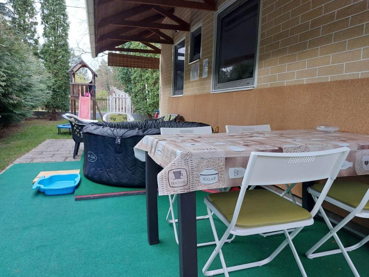 Dunakanyar, Szentendrei Sziget Szamoca Vendeghaz Horany Telen Nyaron Szigetmonostor Exterior foto