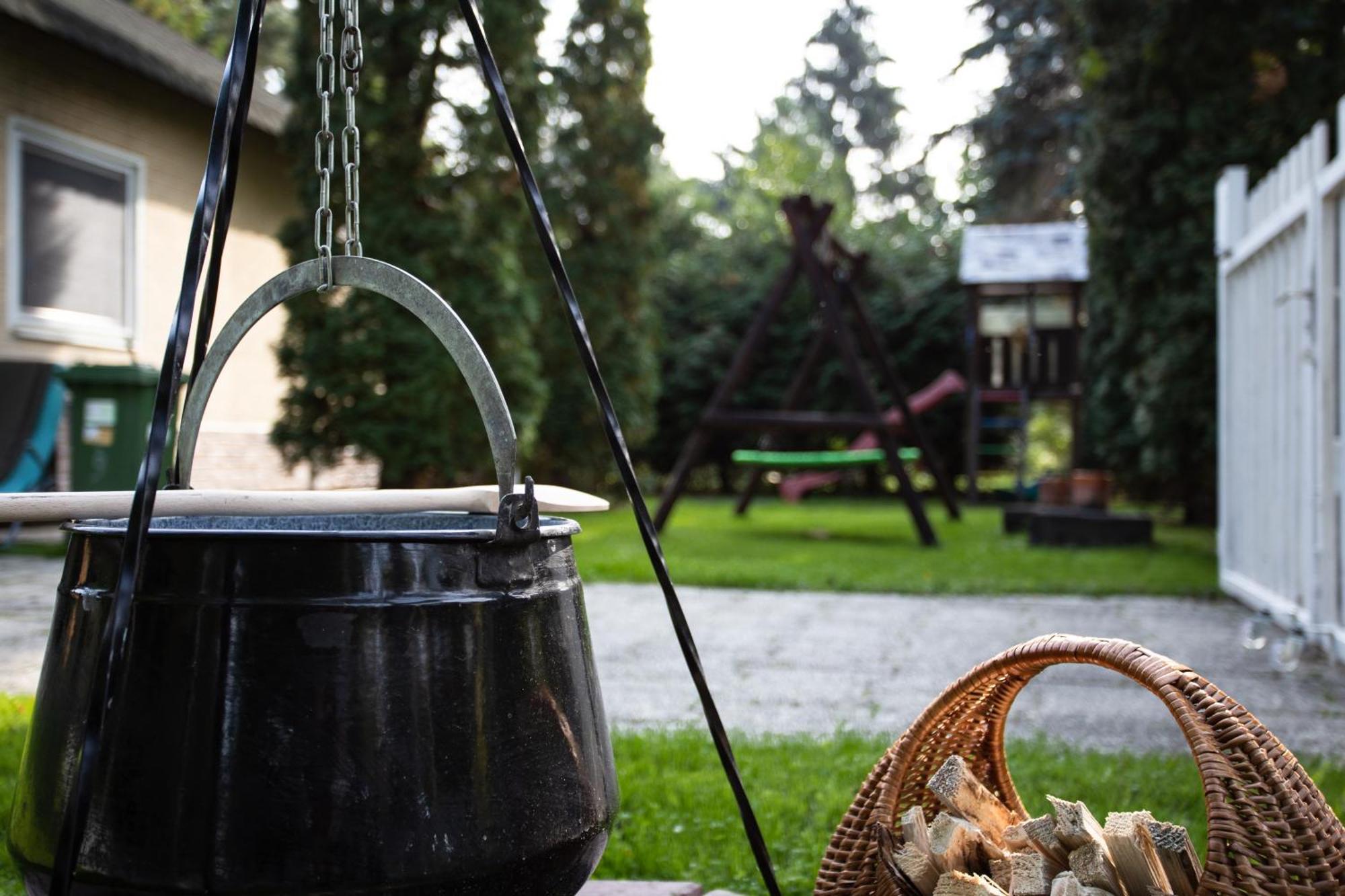 Dunakanyar, Szentendrei Sziget Szamoca Vendeghaz Horany Telen Nyaron Szigetmonostor Exterior foto
